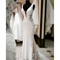 The latest design V-neck sweep train lace embroidery elegant wedding dress